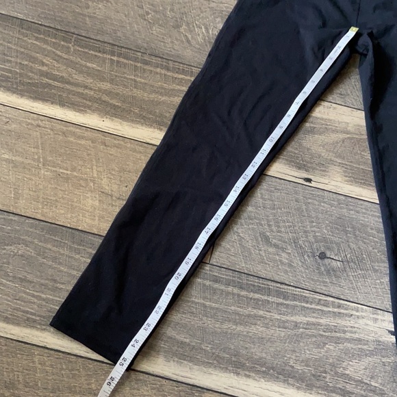 Fabletics Provence Legging Black/Liquid Black - Picture 7 of 9